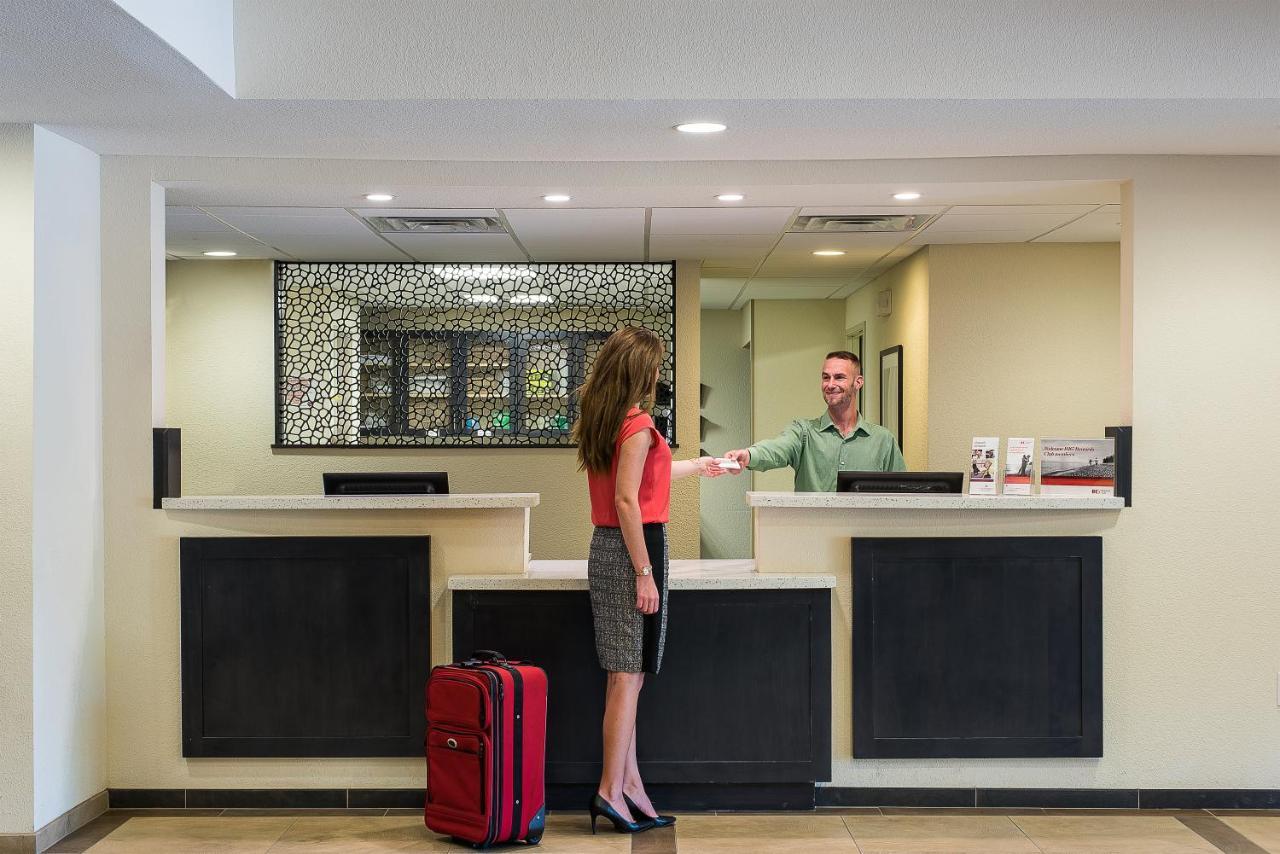 Candlewood Suites Bloomington By Ihg Exterior foto