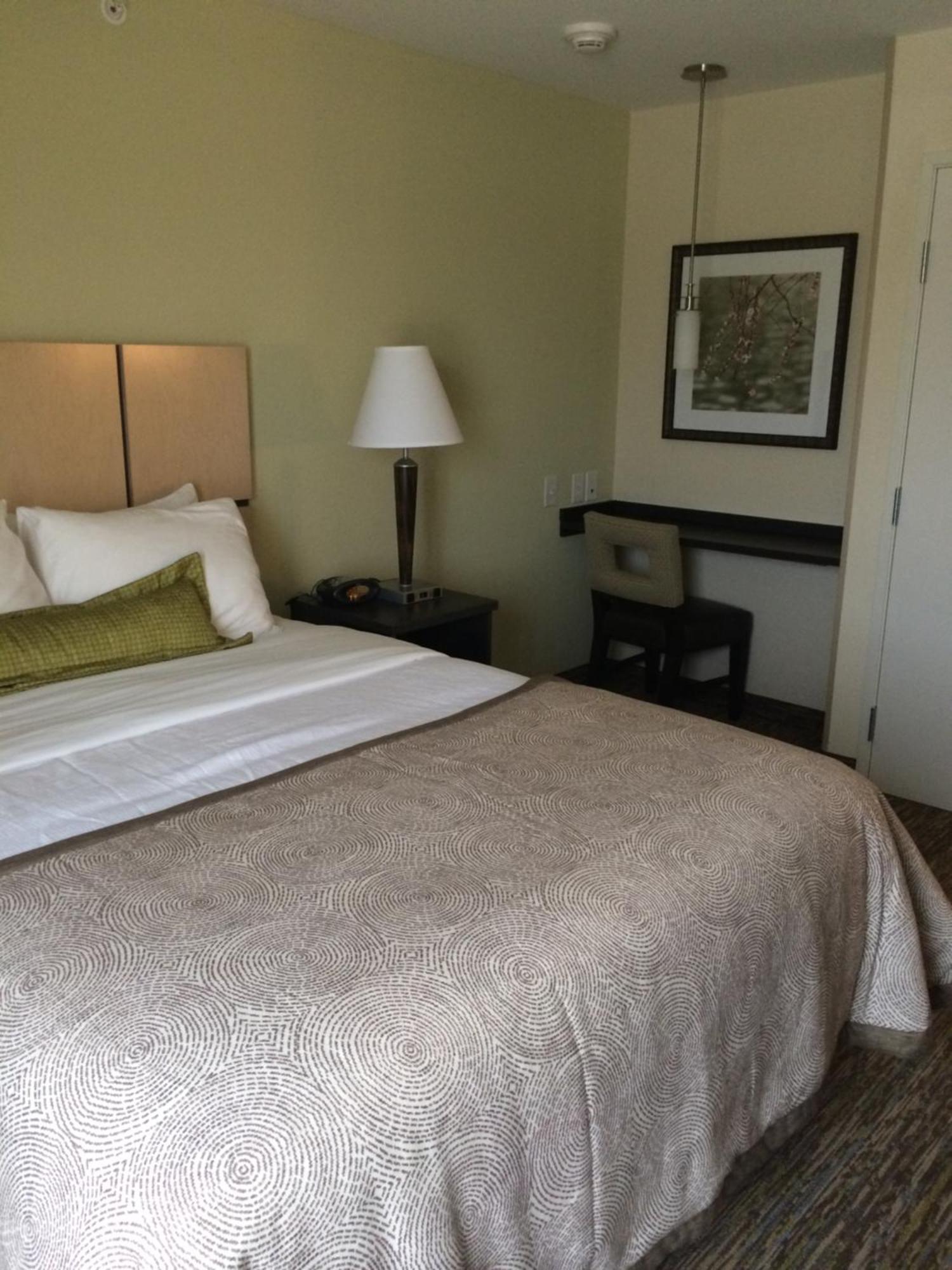 Candlewood Suites Bloomington By Ihg Exterior foto