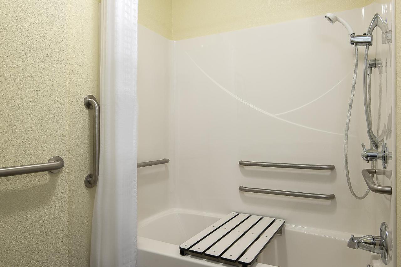 Candlewood Suites Bloomington By Ihg Exterior foto